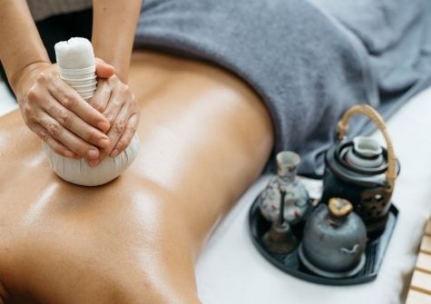 Herbal Detox (Herbal Ball Massage)
